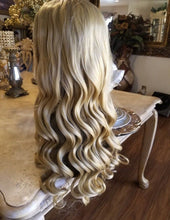 Ombre Blonde Beauty Wavy Full Wig