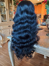 Black Wavy Beauty Full Wig 22-26 inches!!