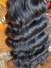 Black Wavy Beauty Full Wig 22-26 inches!!