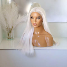 24” Snow White Straight LaceFront wig *NWT*